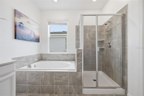 Condo in Davenport, Florida, 3 bedrooms  № 2202647 - photo 25