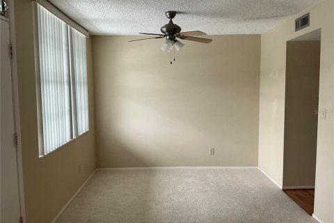 Copropriété à louer à Saint Petersburg, Floride: 1 chambre, 85.93 m2 № 2406470 - photo 13