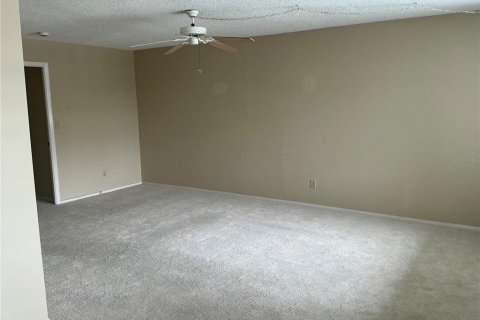 Copropriété à louer à Saint Petersburg, Floride: 1 chambre, 85.93 m2 № 2406470 - photo 10