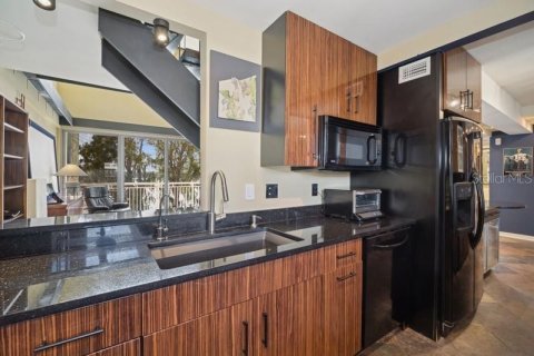 Condo in Winter Park, Florida, 3 bedrooms  № 1538952 - photo 24