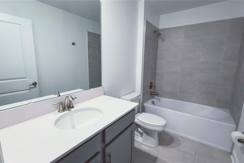Casa en alquiler en Orlando, Florida, 5 dormitorios, 244.7 m2 № 2277213 - foto 28