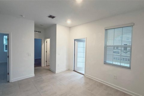 Casa en alquiler en Orlando, Florida, 5 dormitorios, 244.7 m2 № 2277213 - foto 10