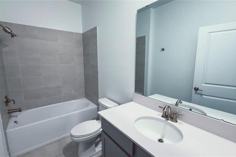 Casa en alquiler en Orlando, Florida, 5 dormitorios, 244.7 m2 № 2277213 - foto 11