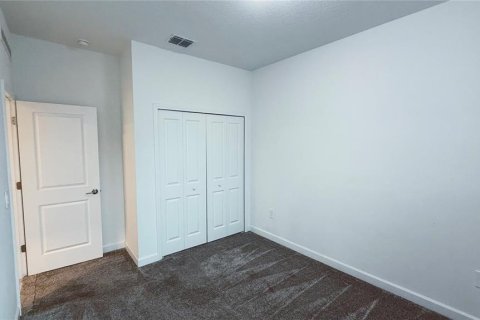 Casa en alquiler en Orlando, Florida, 5 dormitorios, 244.7 m2 № 2277213 - foto 14