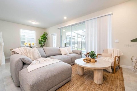 Купить таунхаус в Дэвенпорт, Флорида 5 комнат, 212.1м2, № 2103996 - фото 3