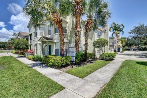 Condo in Boynton Beach, Florida, 3 bedrooms № 2265383 - photo 3