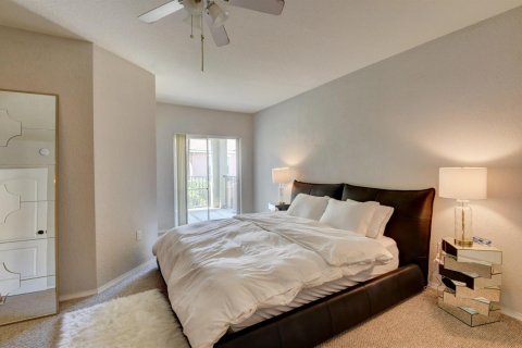 Condo in Boynton Beach, Florida, 3 bedrooms № 2265383 - photo 11