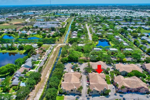 Condo in Boynton Beach, Florida, 3 bedrooms № 2265383 - photo 4