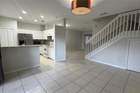 Купить таунхаус в Майами, Флорида 3 спальни, 144.74м2, № 1992553 - фото 9