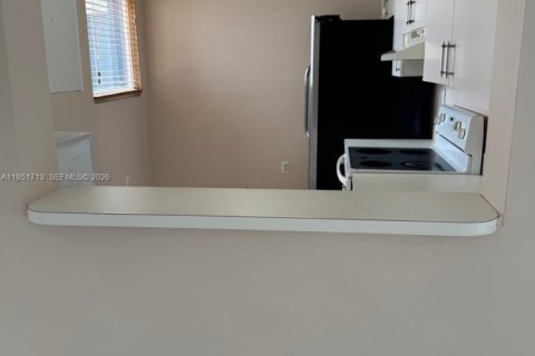 Снять в аренду кондоминиум в Майами, Флорида 3 спальни, 101.26м2, № 2006132 - фото 8