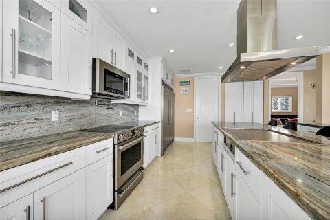 Villa ou maison à vendre à Key Largo, Floride: 5 chambres, 447.97 m2 № 2074863 - photo 17