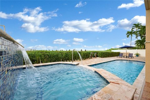 Villa ou maison à vendre à Key Largo, Floride: 5 chambres, 447.97 m2 № 2074863 - photo 10