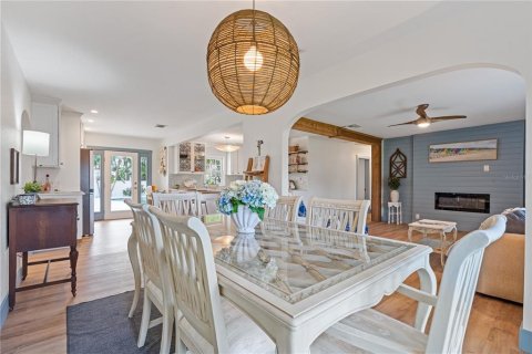 Casa en venta en Clearwater, Florida, 4 dormitorios, 173.63 m2 № 1784673 - foto 7