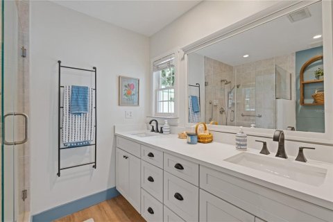 Casa en venta en Clearwater, Florida, 4 dormitorios, 173.63 m2 № 1784673 - foto 17