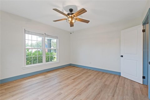 Casa en venta en Clearwater, Florida, 4 dormitorios, 173.63 m2 № 1784673 - foto 19
