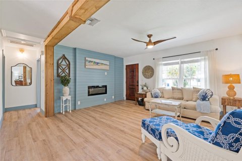 Casa en venta en Clearwater, Florida, 4 dormitorios, 173.63 m2 № 1784673 - foto 6