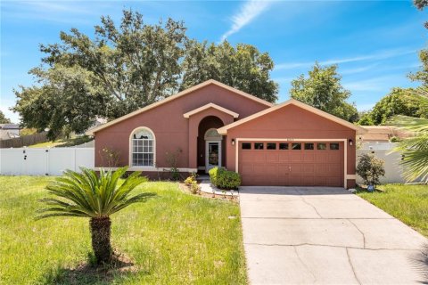 House in Orlando, Florida 4 bedrooms, 148.83 sq.m. № 1835919 - photo 15