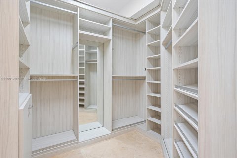 Condo in North Palm Beach, Florida, 3 bedrooms  № 2042978 - photo 9