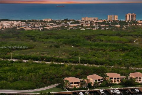 Condo in North Palm Beach, Florida, 3 bedrooms  № 2042978 - photo 18