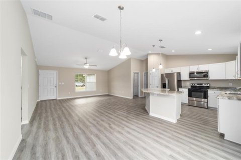 Villa ou maison à vendre à Citrus Springs, Floride: 3 chambres, 144.65 m2 № 1563481 - photo 12
