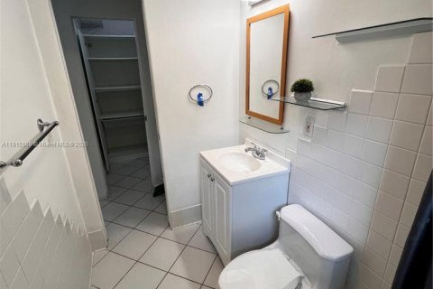 Copropriété à vendre à Miami Beach, Floride: 38.83 m2 № 2016222 - photo 19