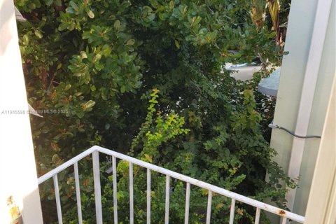 Copropriété à vendre à Miami Beach, Floride: 38.83 m2 № 2016222 - photo 14