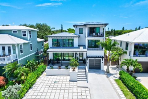 Casa en venta en Bradenton, Florida, 4 dormitorios, 302.4 m2 № 1570891 - foto 2