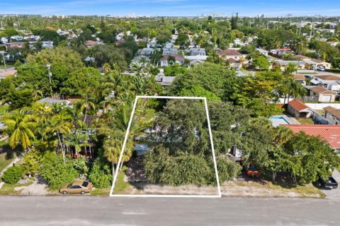 Купить коммерческую недвижимость в Холливуд, Флорида № 2013495 - фото 22