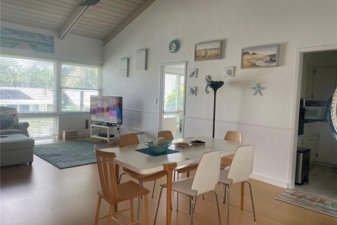 Condo in Delray Beach, Florida, 2 bedrooms  № 1861948 - photo 5