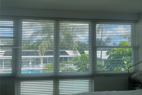 Condo in Delray Beach, Florida, 2 bedrooms  № 1861948 - photo 9