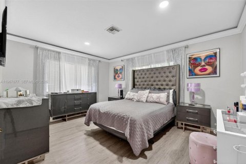 Снять в аренду виллу или дом в Помпано-Бич, Флорида 3 спальни, 258.83м2, № 2029514 - фото 5