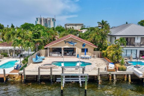Снять в аренду виллу или дом в Помпано-Бич, Флорида 3 спальни, 258.83м2, № 2029514 - фото 19