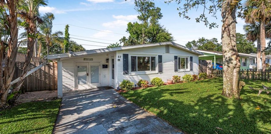 House in Ormond Beach, Florida 2 bedrooms, 112.78 sq.m. № 1624974