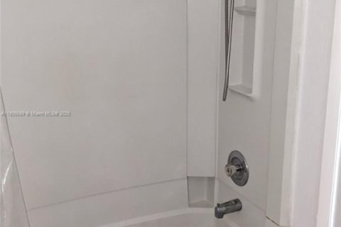 Copropriété à louer à Coral Springs, Floride: 1 chambre, 57.51 m2 № 1956632 - photo 6