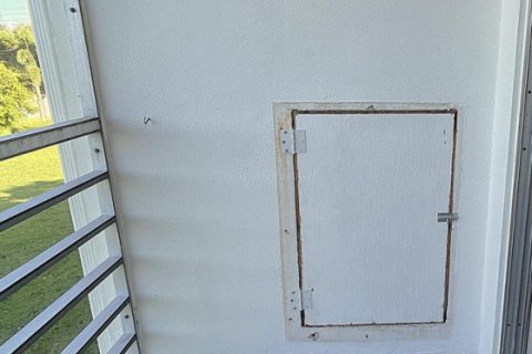 Купить кондоминиум в Бока-Ратон, Флорида 3 комнаты, 78.04м2, № 2083984 - фото 19