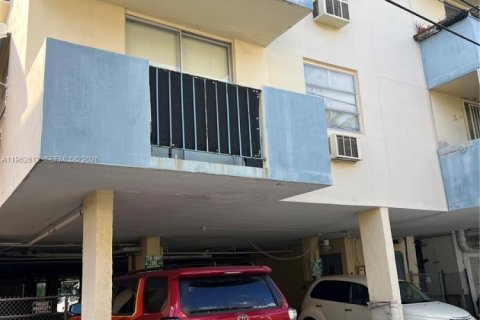 Condo in Miami Beach, Florida, 1 bedroom  № 2023791 - photo 20