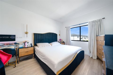 Casa en venta en Florida City, Florida, 5 dormitorios, 176.7 m2 № 2040827 - foto 16