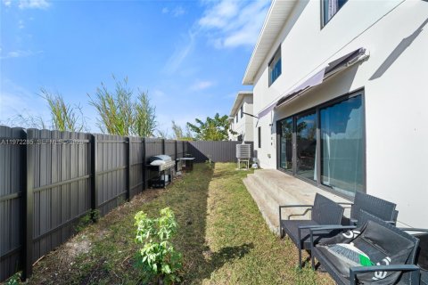Casa en venta en Florida City, Florida, 5 dormitorios, 176.7 m2 № 2040827 - foto 22