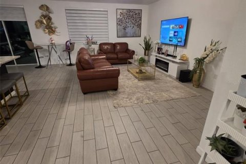 Casa en venta en Davenport, Florida, 4 dormitorios, 183.76 m2 № 2226559 - foto 6