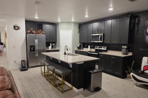 Casa en venta en Davenport, Florida, 4 dormitorios, 183.76 m2 № 2226559 - foto 5