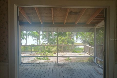 House in Winter Haven, Florida 3 bedrooms, 216.28 sq.m. № 1670796 - photo 25