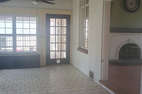 House in Winter Haven, Florida 3 bedrooms, 216.28 sq.m. № 1670796 - photo 23