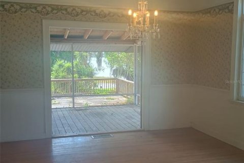 House in Winter Haven, Florida 3 bedrooms, 216.28 sq.m. № 1670796 - photo 20