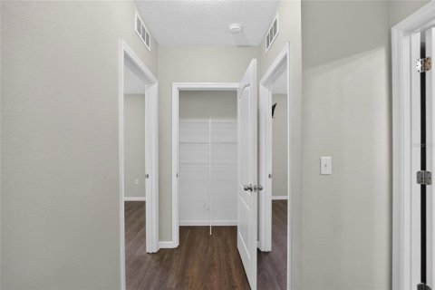 Villa ou maison à louer à Riverview, Floride: 3 chambres, 140.84 m2 № 2308617 - photo 9