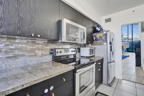 Купить кондоминиум в Майами-Бич, Флорида 2 спальни, 100.71м2, № 2020633 - фото 23