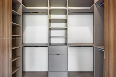 Купить виллу или дом в Майами, Флорида 4 спальни, 249.91м2, № 2049660 - фото 21