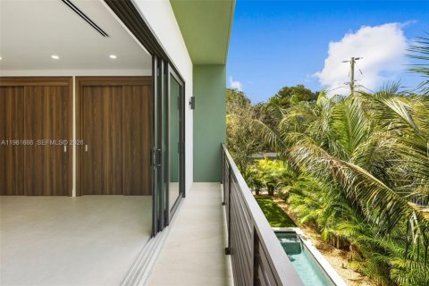 Купить виллу или дом в Майами, Флорида 4 спальни, 249.91м2, № 2049660 - фото 22