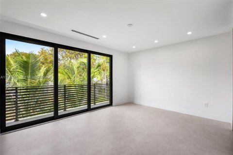 Купить виллу или дом в Майами, Флорида 4 спальни, 249.91м2, № 2049660 - фото 20