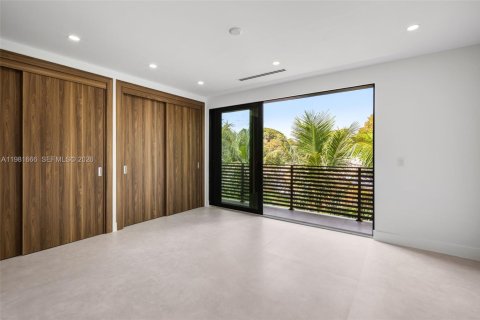 Купить виллу или дом в Майами, Флорида 4 спальни, 249.91м2, № 2049660 - фото 19