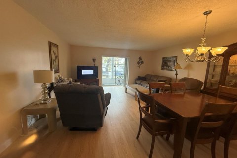 Condominio en venta en Lauderhill, Florida, 1 dormitorio, 86.21 m2 № 2190881 - foto 12